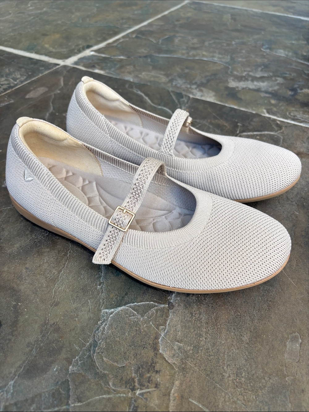 Vivaia Claire Walker Mary-Jane Flat - Picture 3 of 12